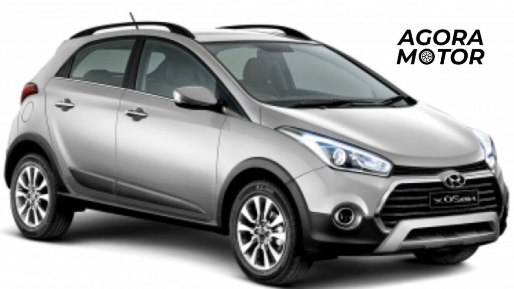 Foto de um HB20x 2017 prata