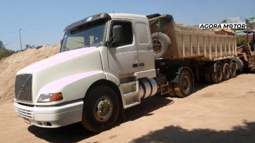 Foto de um NH-12 2002 branco