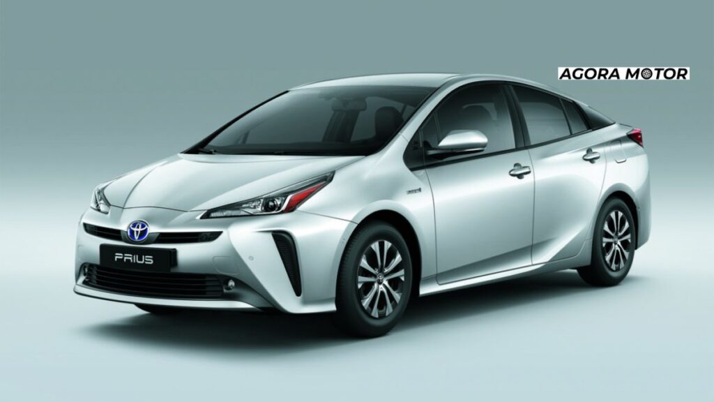 Foto de um Prius 2019 prata