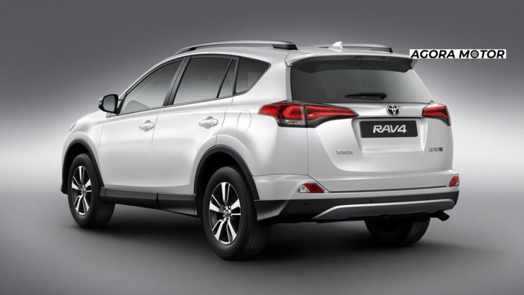 Foto de um RAV4 2017 branco