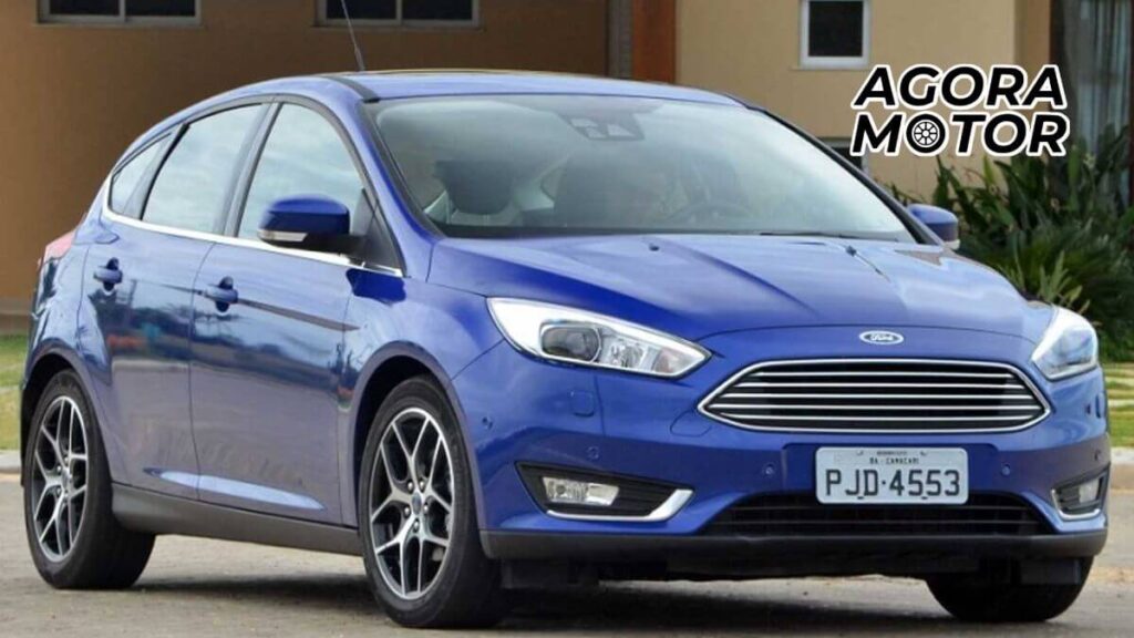 Foto de um Focus 2019 azul