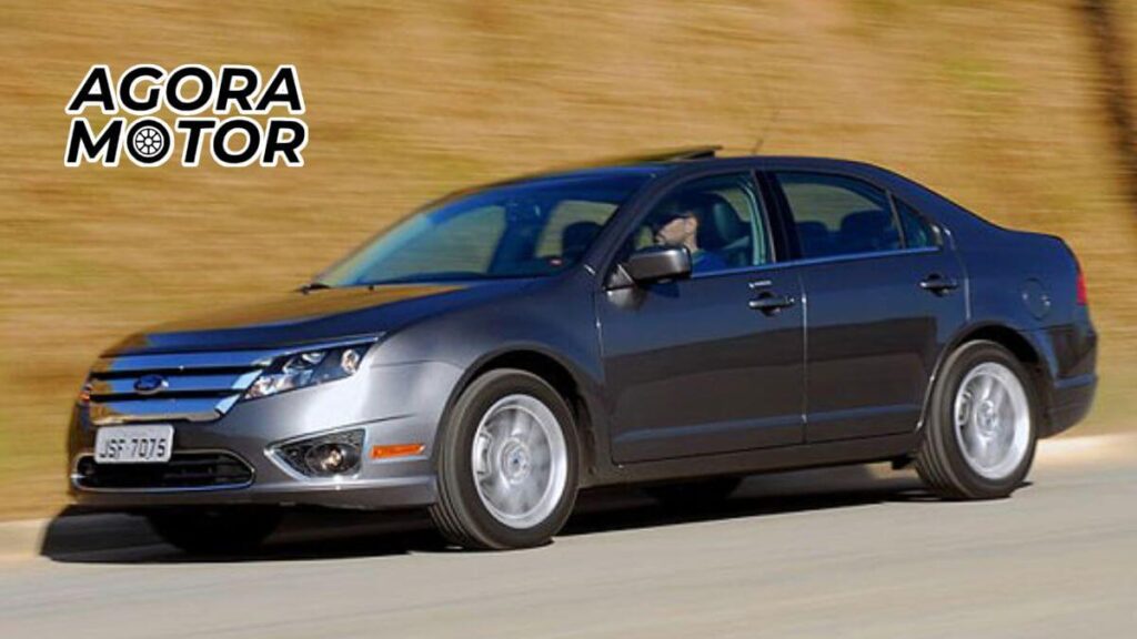 Foto de um Fusion 2009 cinza