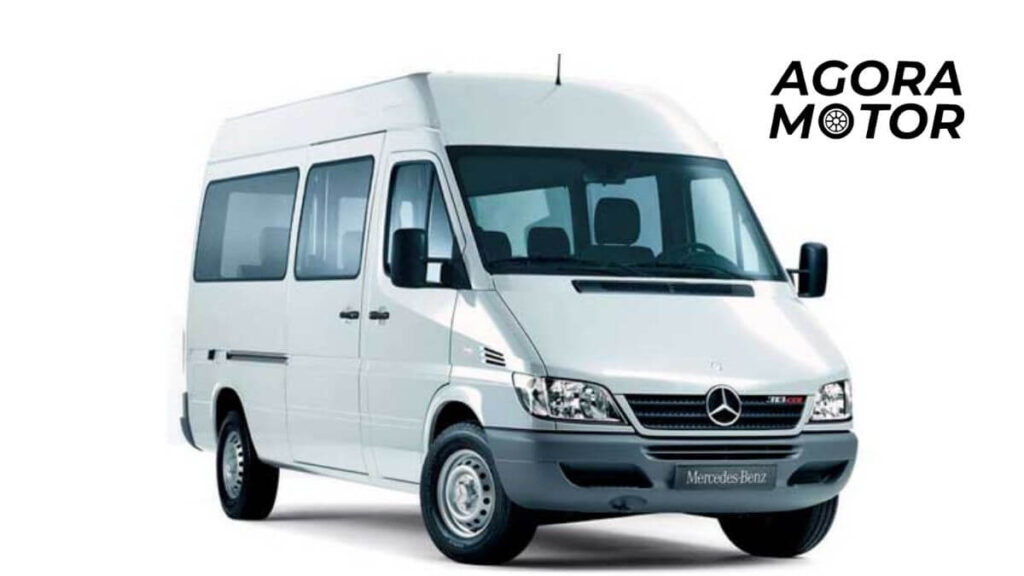Foto de uma Sprinter 2008 branca