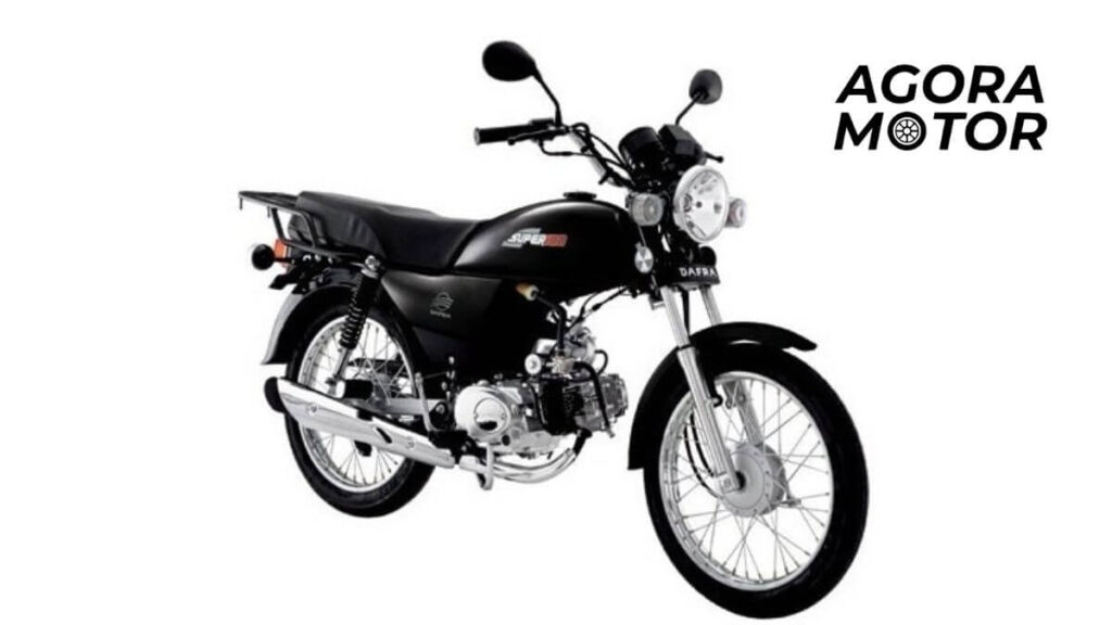 Foto de uma Super 100 2009 preta