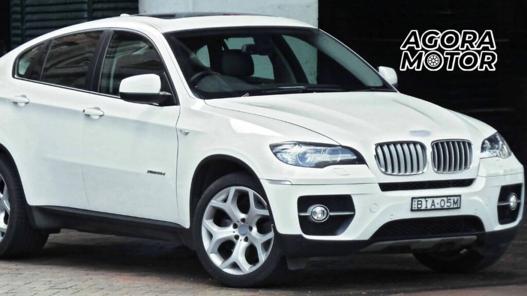 Foto de um X6 2010 branco