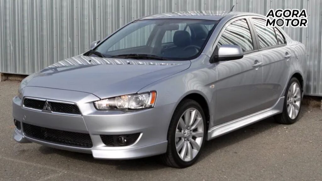 Foto de um Lancer 2011 prata