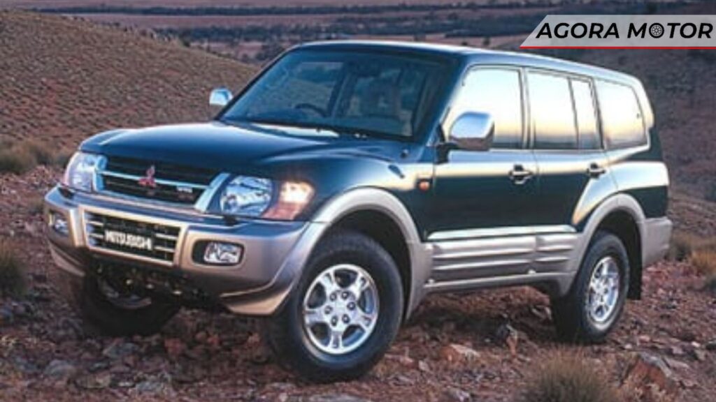 Pajero 2000.