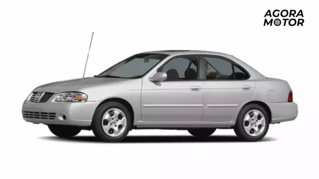 Foto de um Sentra 2005 prata