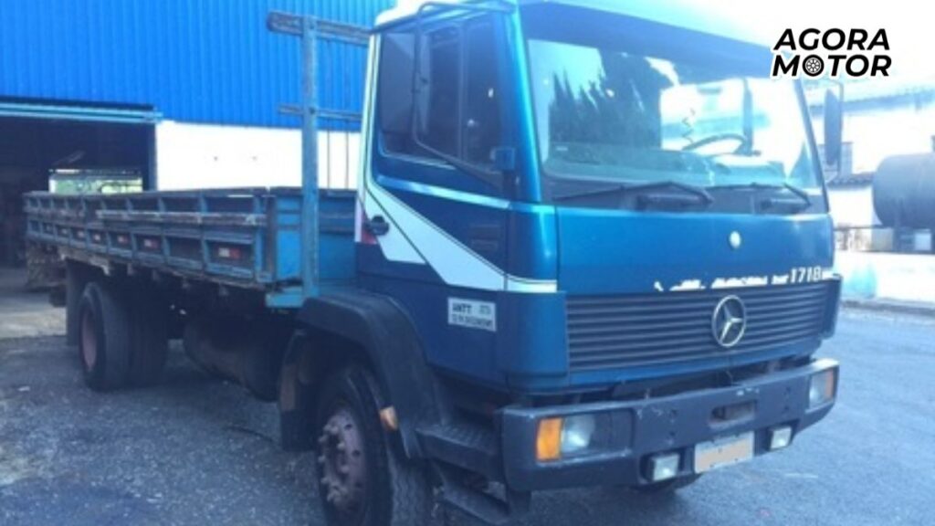 1718 1992 azul