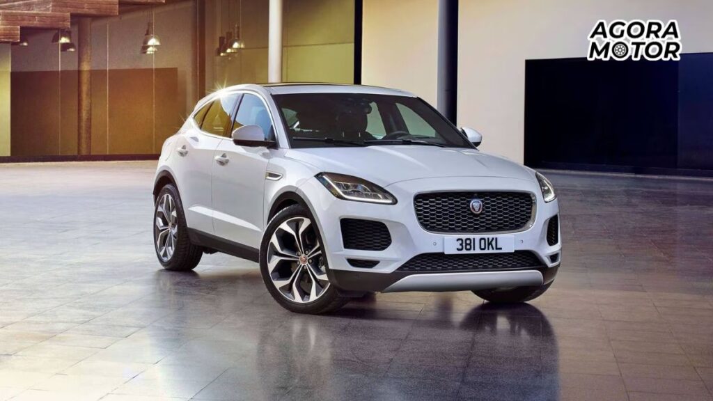 E-Pace 2019 na cor branca