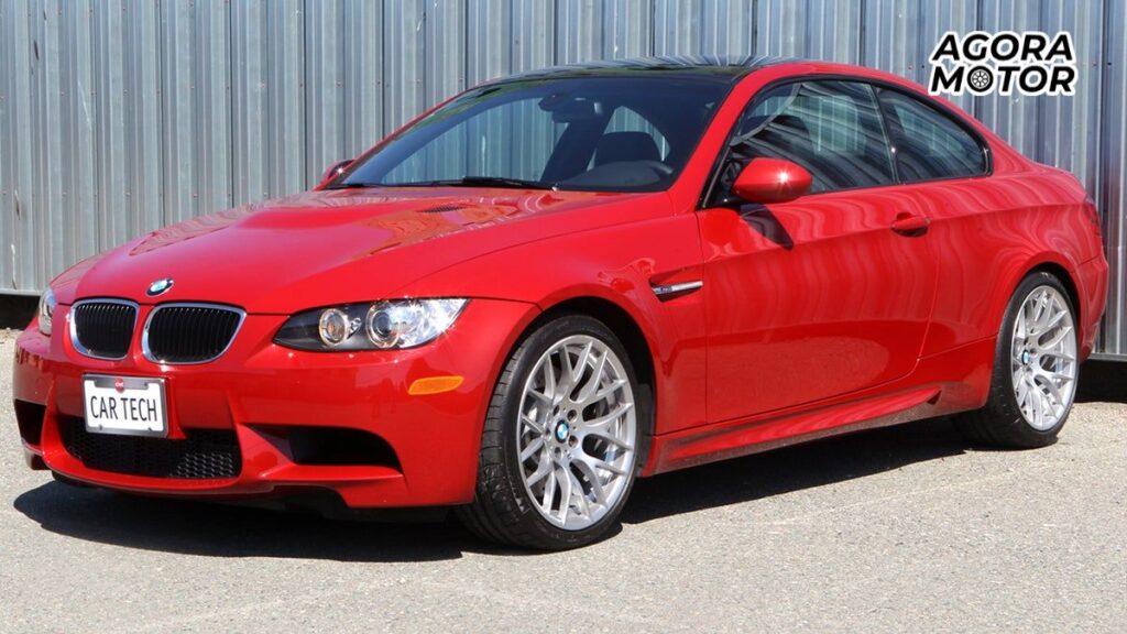 M3 2011 vermelha