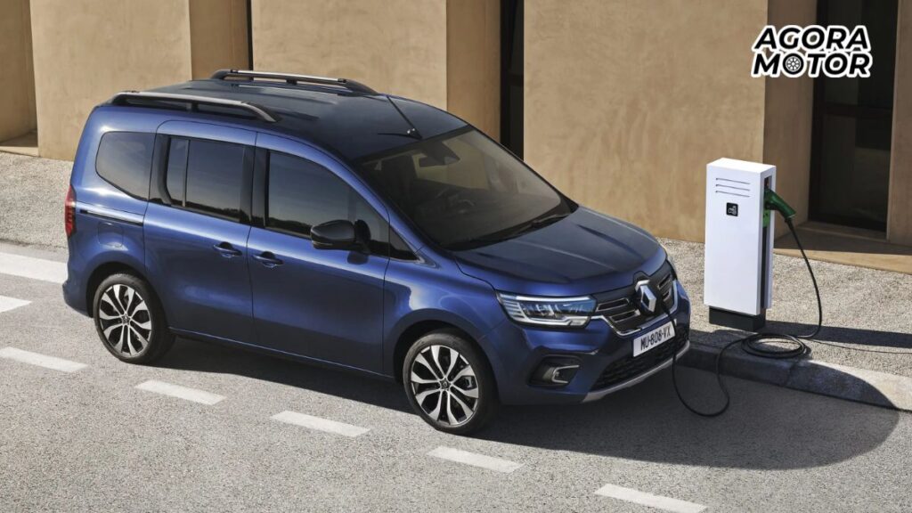 Um Kangoo 2023 azul