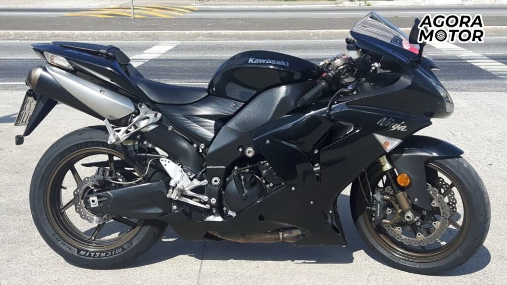 Foto de uma Ninja ZX-10R 2006