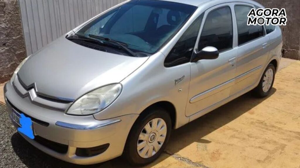 Um Xsara 2011 prata