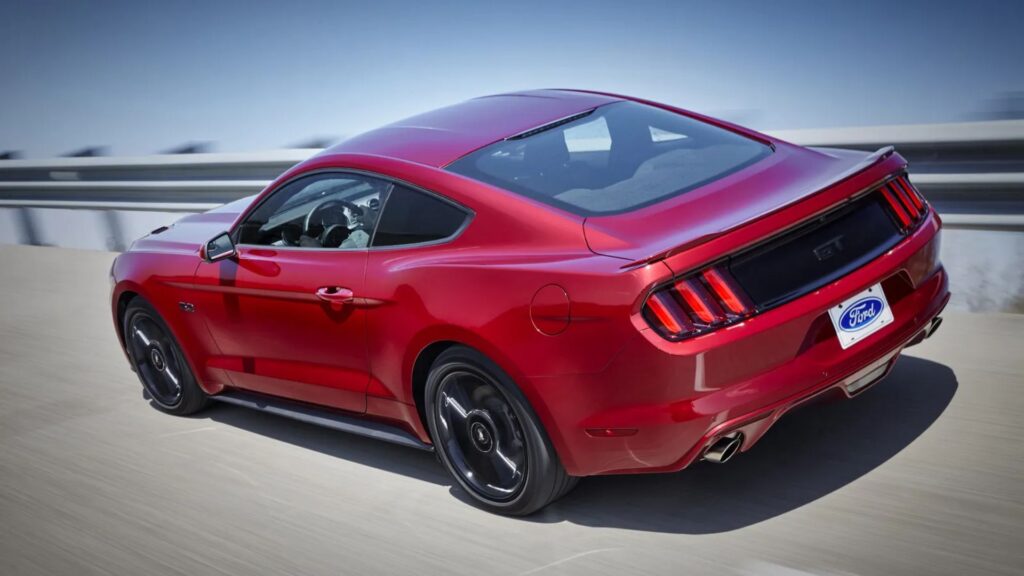Mustang 2016.
