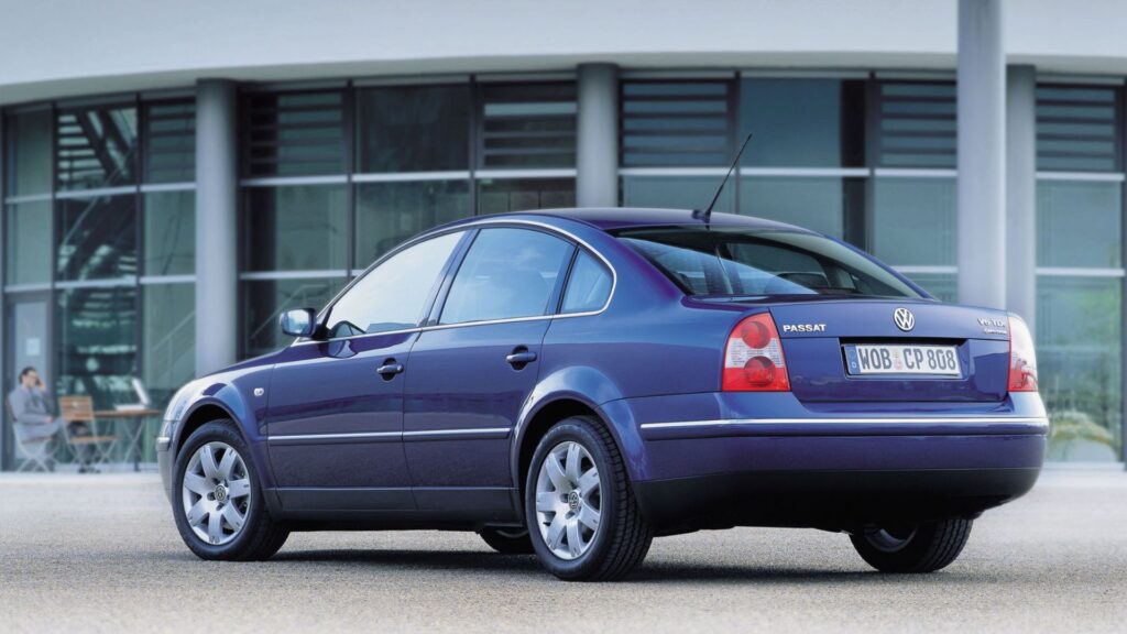 Passat 2000.