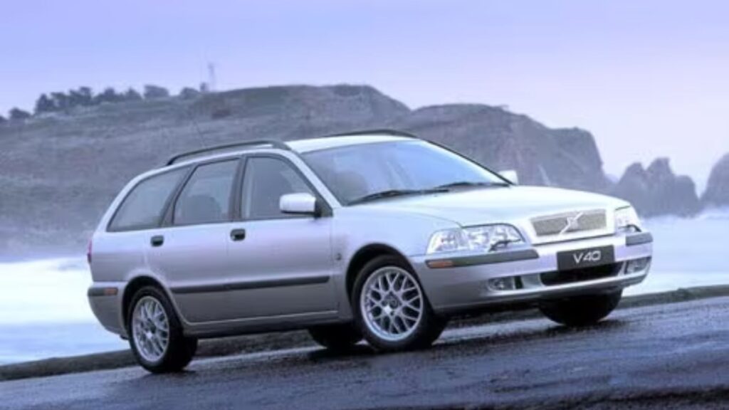Volvo V40 2002
