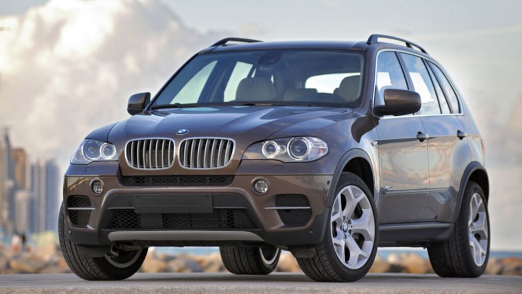 BMW X5 2010.