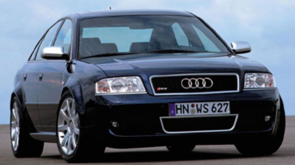 Audi A6 2003.