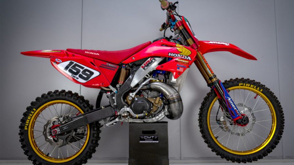 CR 125 2006