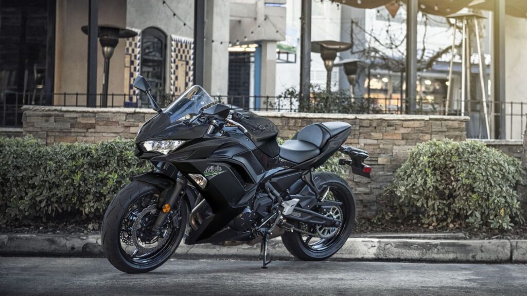 Ninja 650R 2021