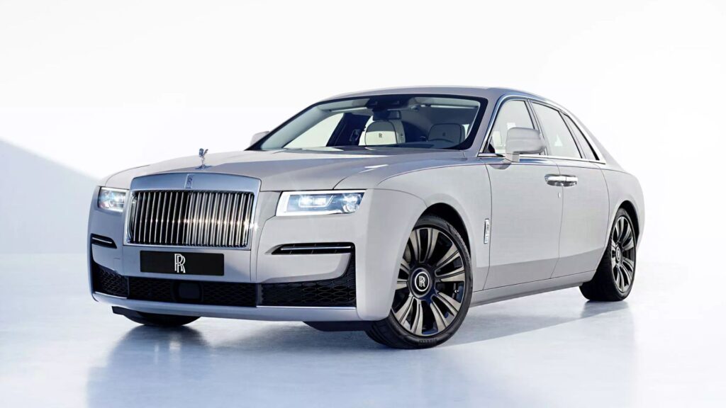 Rolls-Royce Ghost 2022.