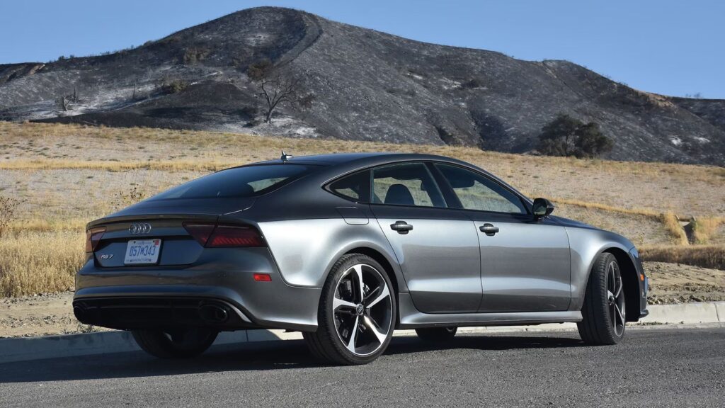 Audi RS7 2016.