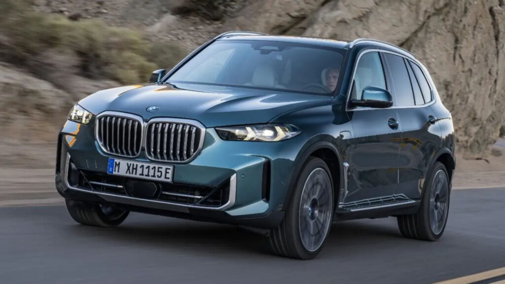 BMW X5 2022.