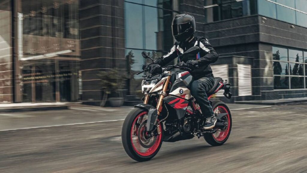 BMW G 310 R 2023.