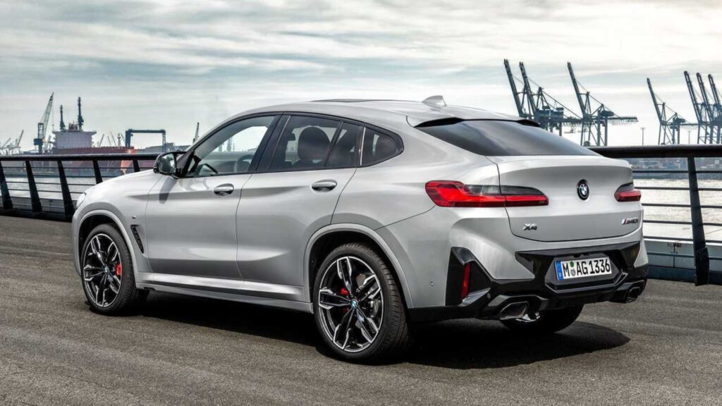 BMW X4 2021.