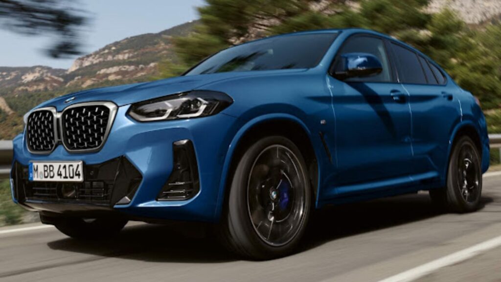 BMW X4 2022.