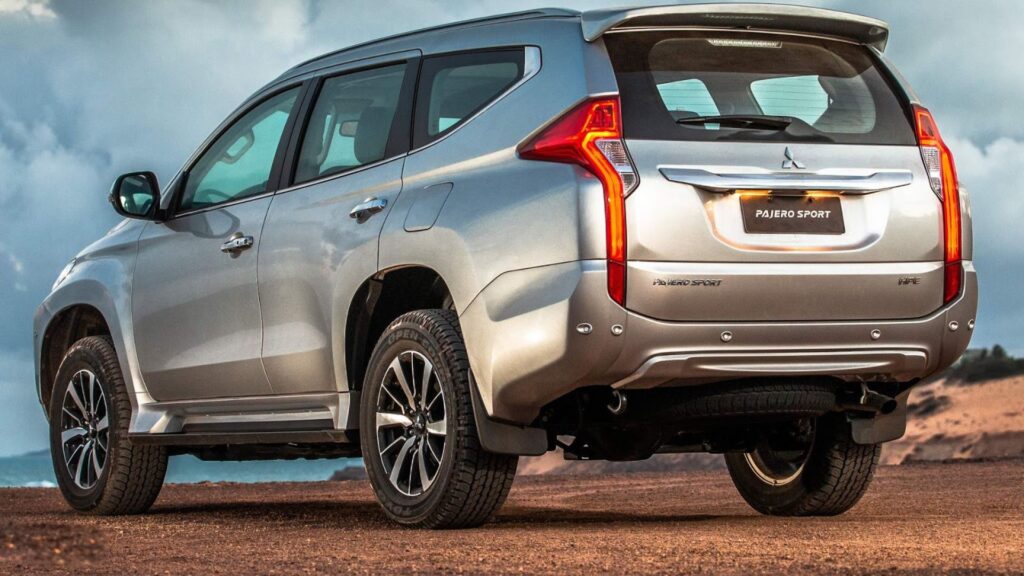 Mitsubishi Pajero 2020.