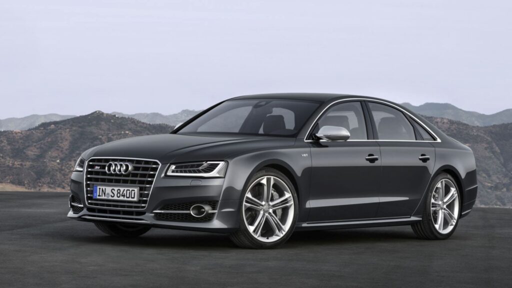 Audi S8 2015