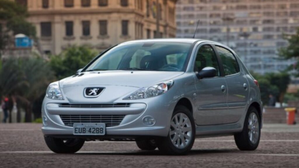 Peugeot 207 2015
