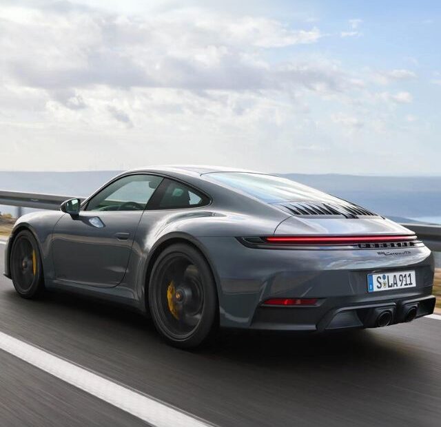 Porsche 911 2025