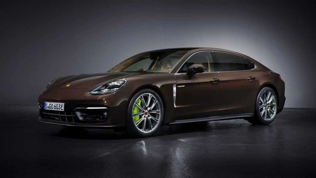 Porsche Panamera 2021