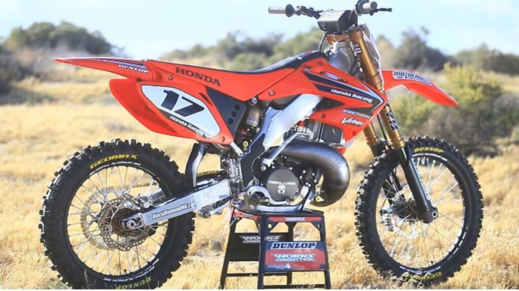 CR 250 2003