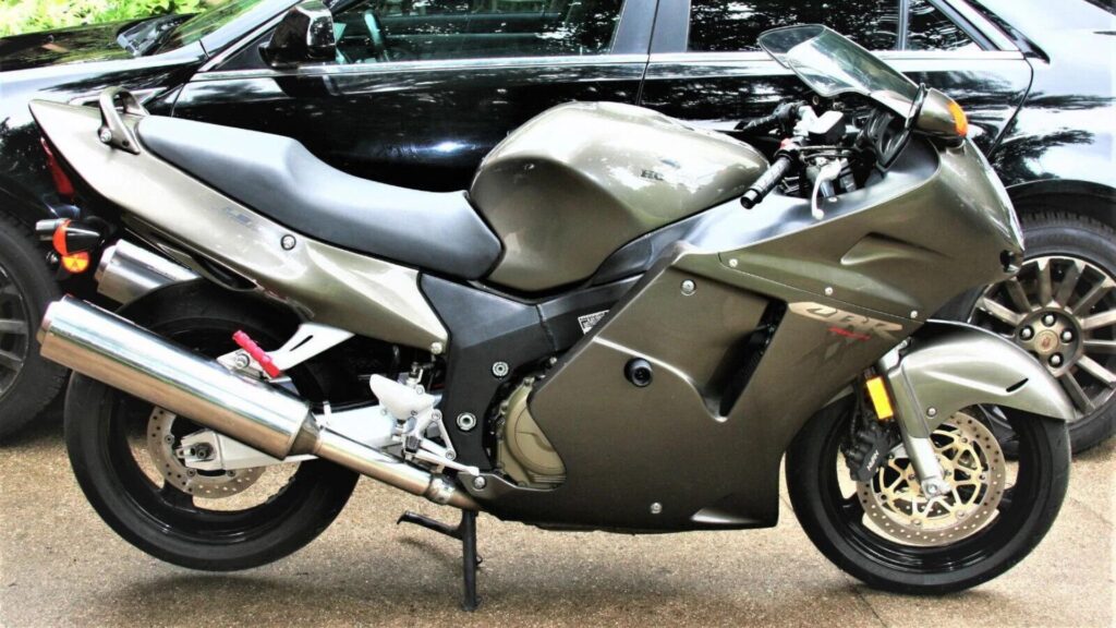 Honda XBR 1100 XX Super Blackbird 2000