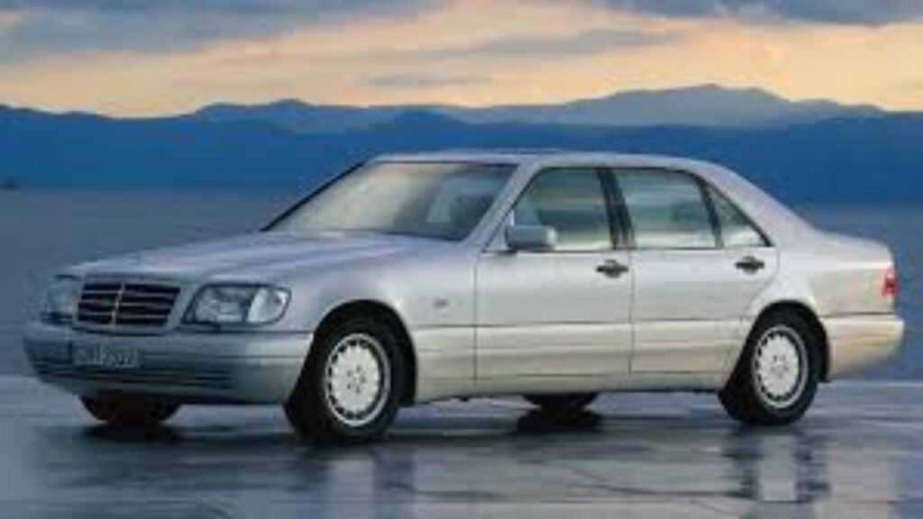 Mercedes-Benz S-320 1994