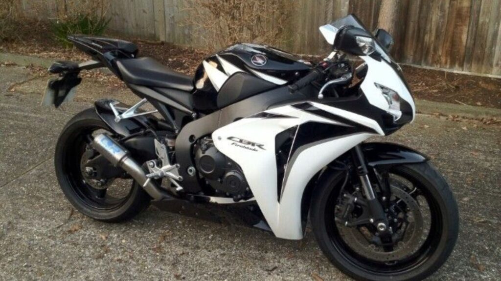 Honda CBR 1000 RR Fireblade 2009