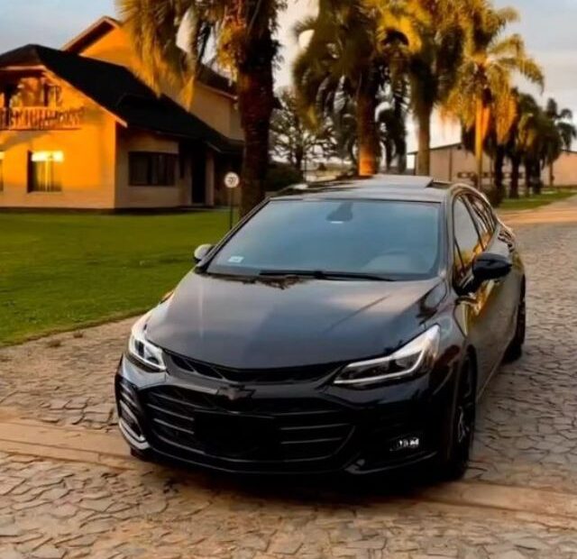 Cruze preto