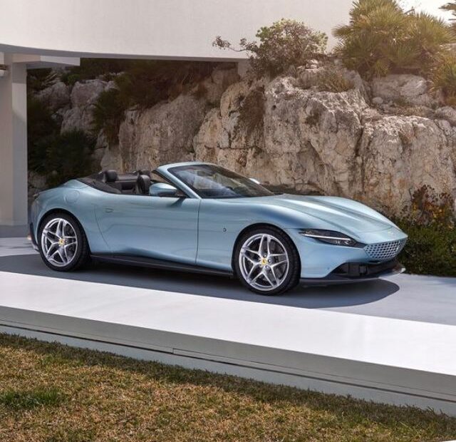 Ferrari Roma Spider
