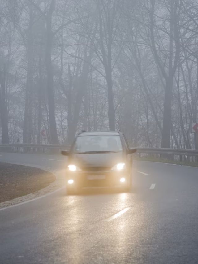 Qual a diferença entre farol de neblina e farol de milha? Entenda