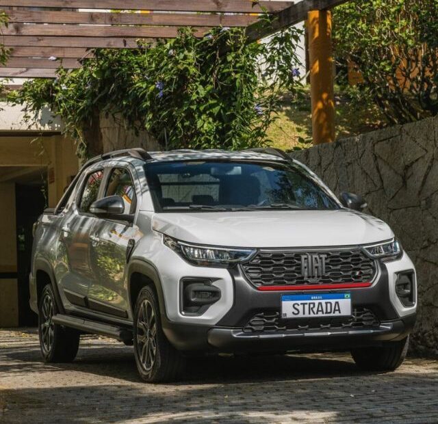 Fiat Strada Branca
