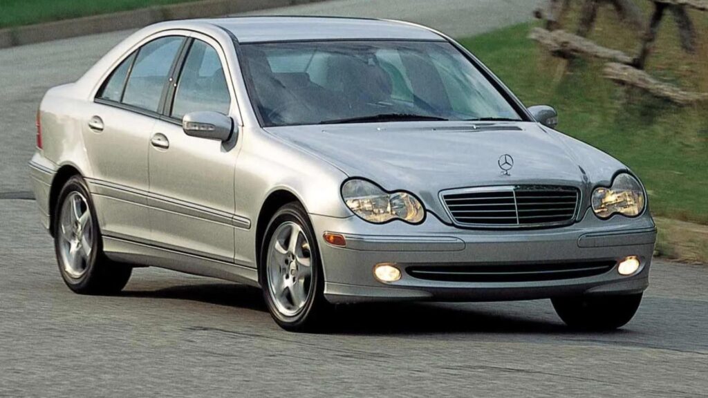 Mercedes-Benz C-200 2006