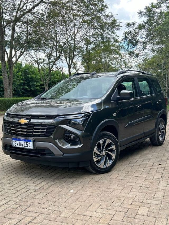 Chevrolet Spin 2025: Com 7 lugares e com bom custo-benefício
