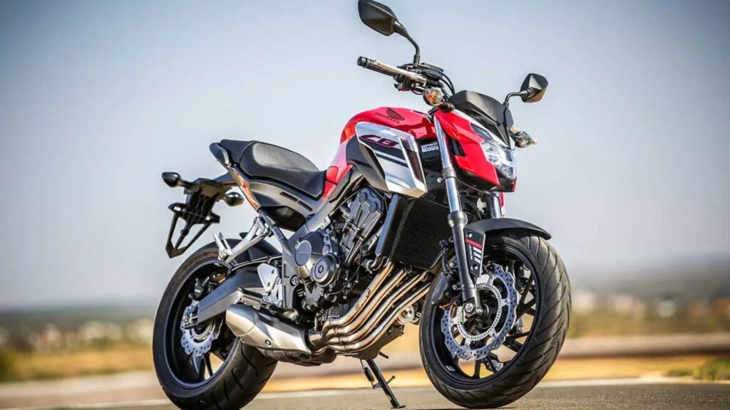 Honda CB 650F 2021 na dianteira.