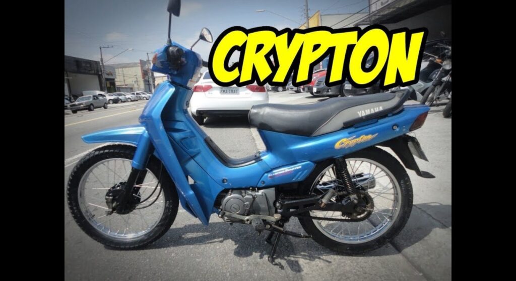 Yamaha Crypton 100 1998 azul de lado.