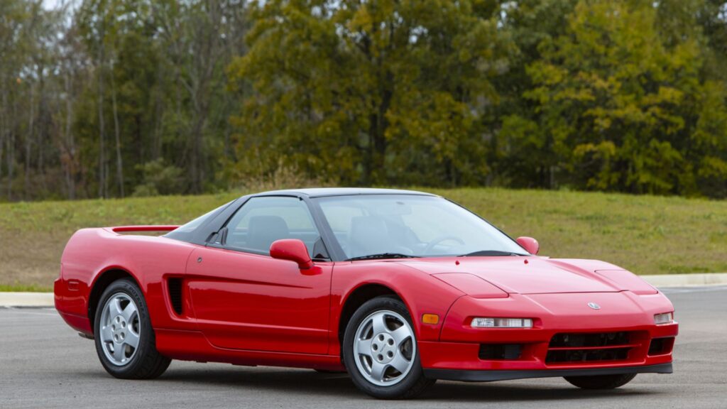 Acura NSX 1991 vermelho na diagonal.