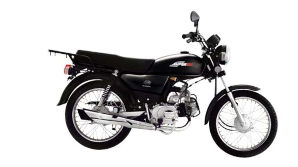 DAFRA SUPER 100 2010 preta de lado no fundo branco.